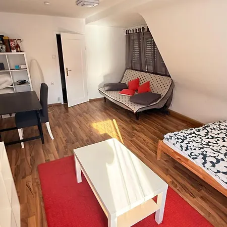 Homestay Ruhige 2 Zimmerwohnung-wohnung